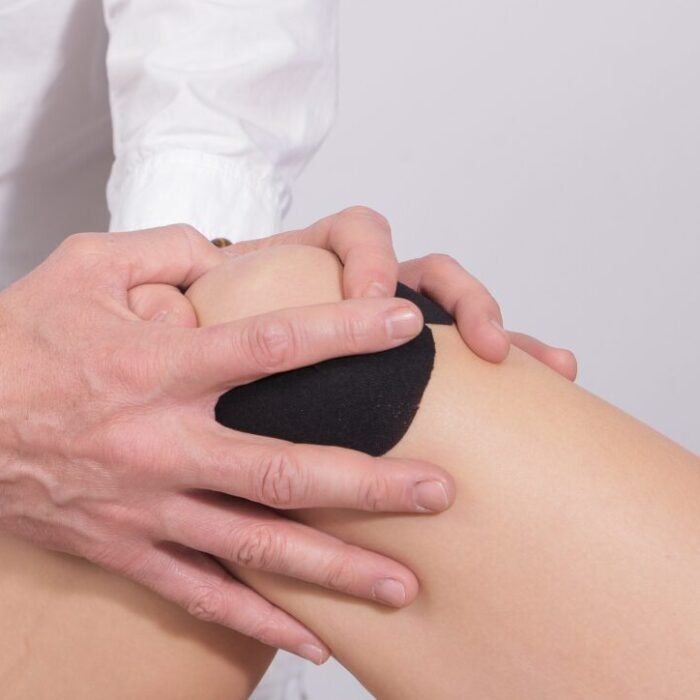 chirurgien orthopédiste évaluation des symptômes de la douleur au genou